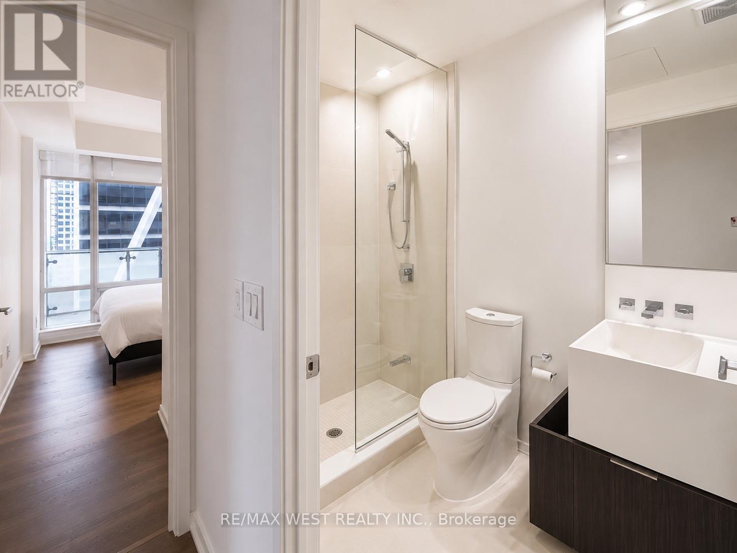 1007 - 1 Bloor Street E, Toronto, Ontario  M4W 0A8 - Photo 16 - C13657148