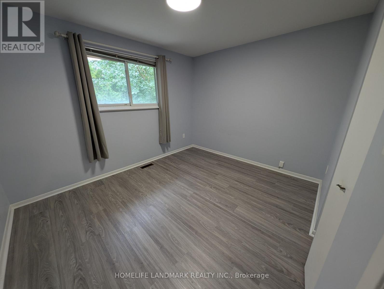 16 Nortonville Drive, Toronto, Ontario  M1T 2G8 - Photo 9 - E13629700