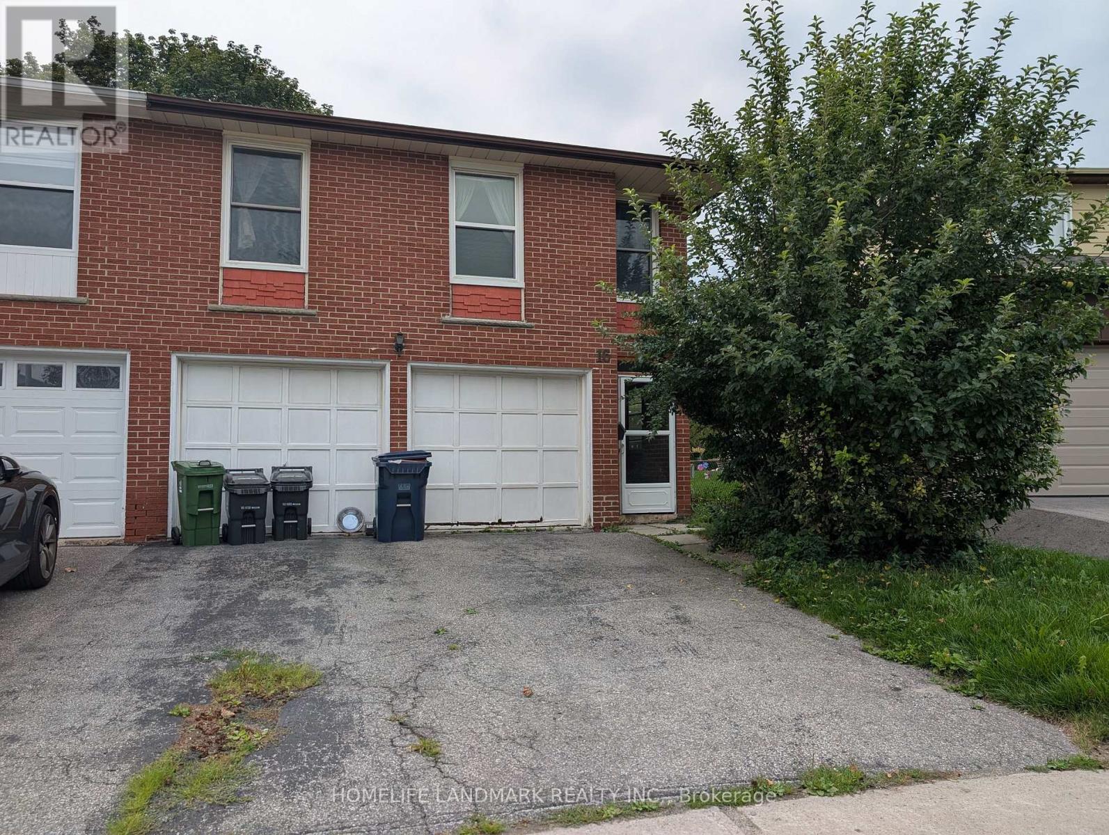UPPER (WHOLE HOUSE) - 16 NORTONVILLE DRIVE, Toronto, Ontario