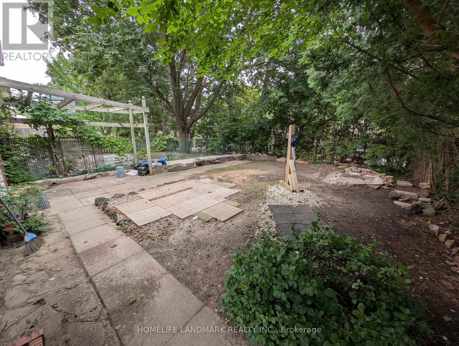 Upper - 16 Nortonville Drive, Toronto, Ontario  M1T 2G8 - Photo 15 - E13629704
