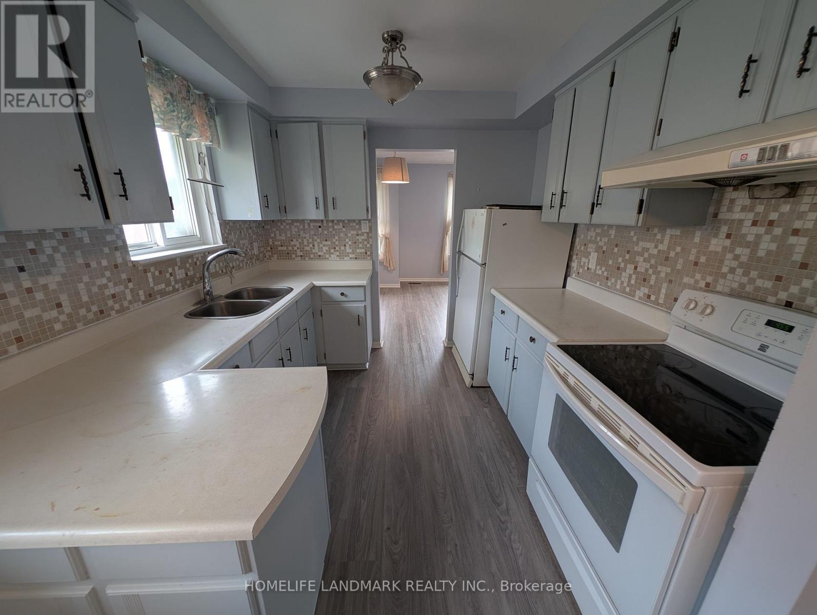 Upper - 16 Nortonville Drive, Toronto, Ontario  M1T 2G8 - Photo 6 - E13629704