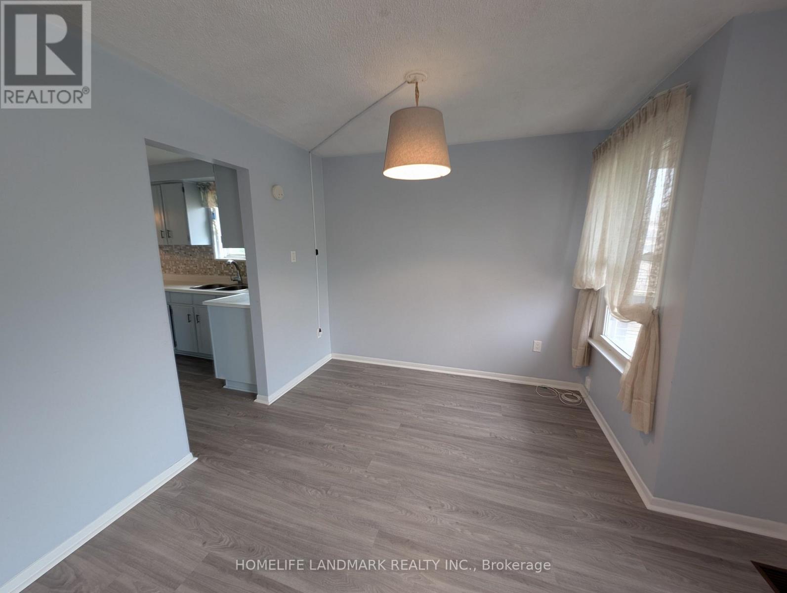 Upper - 16 Nortonville Drive, Toronto, Ontario  M1T 2G8 - Photo 4 - E13629704