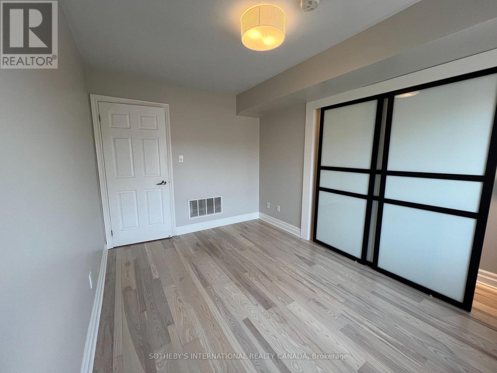 301 - 3069 Lakeshore Boulevard, Toronto, Ontario  M8V 1K6 - Photo 7 - W13657268