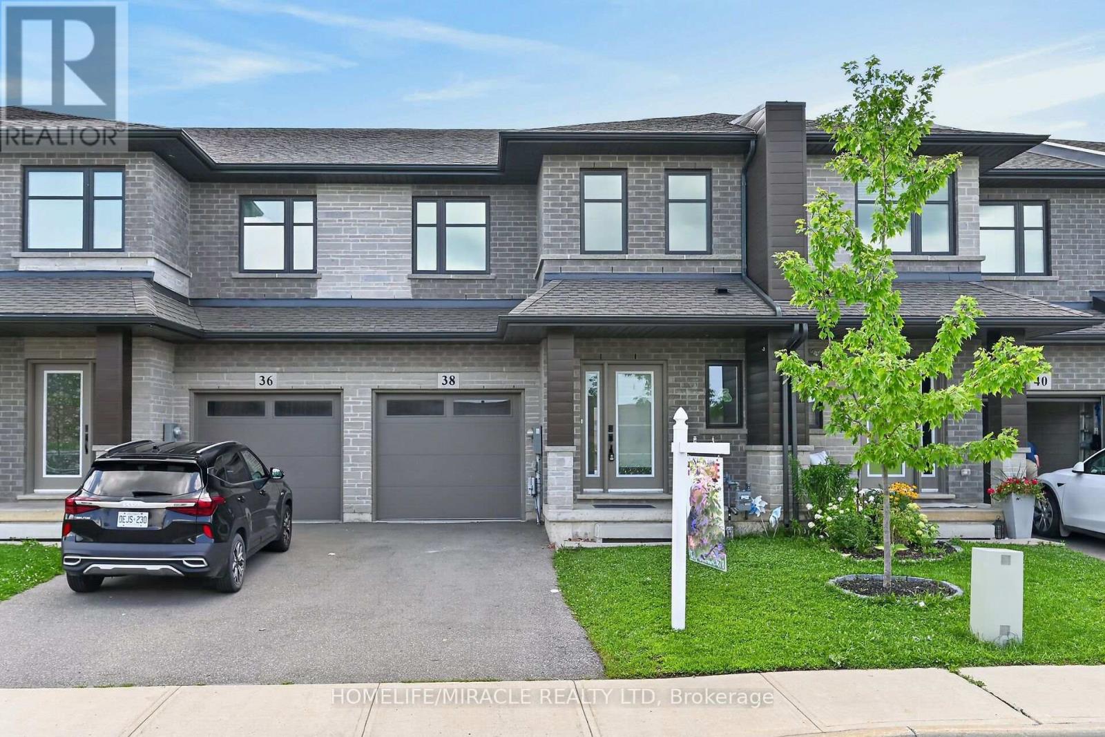 38 JAYLA LANE, West Lincoln, Ontario