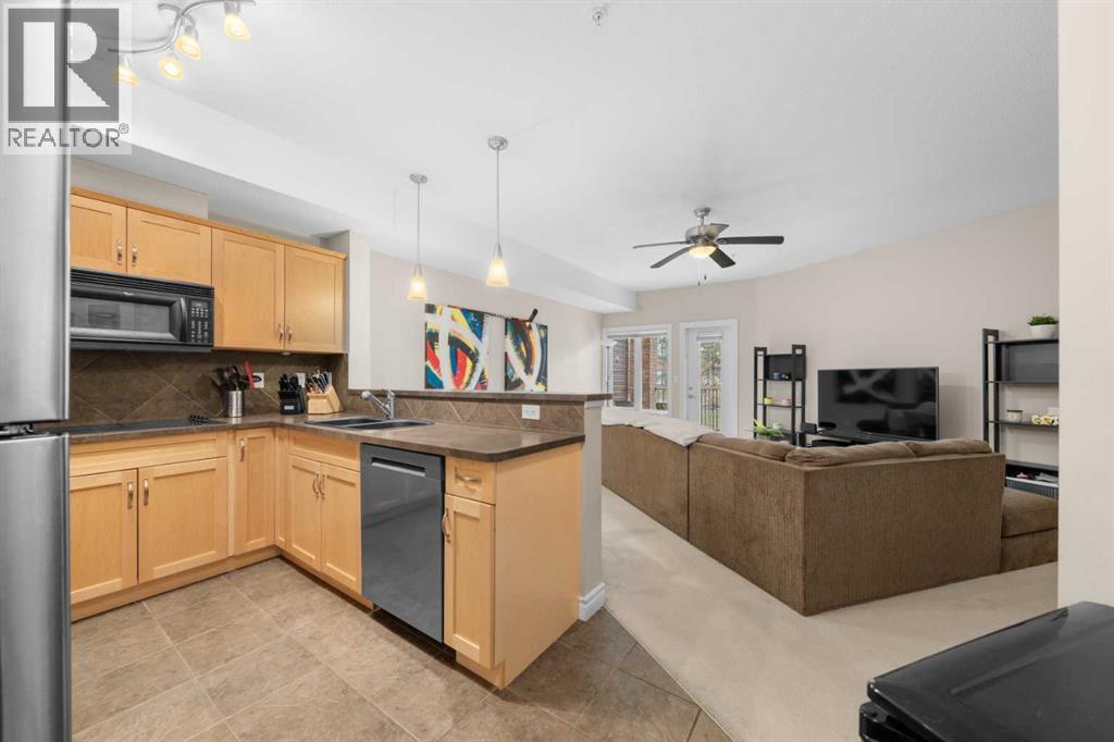 117, 60 Royal Oak Plaza NW, Calgary, Alberta T3G 0A7 - Photo 2 - A2298703