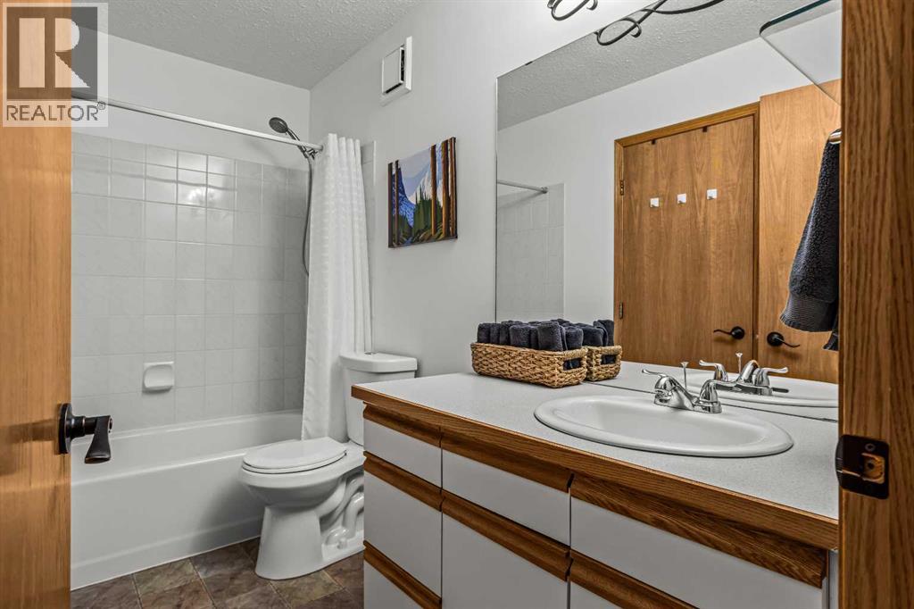 12, 9 Blackrock Crescent W, Canmore, Alberta T1W 1A2 - Photo 13 - A2310031