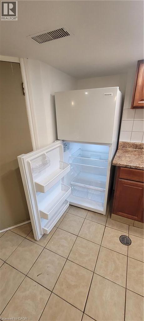 98 Limeridge Road E Unit# Lower Level, Hamilton, Ontario  L9A 2S3 - Photo 10 - 40837950