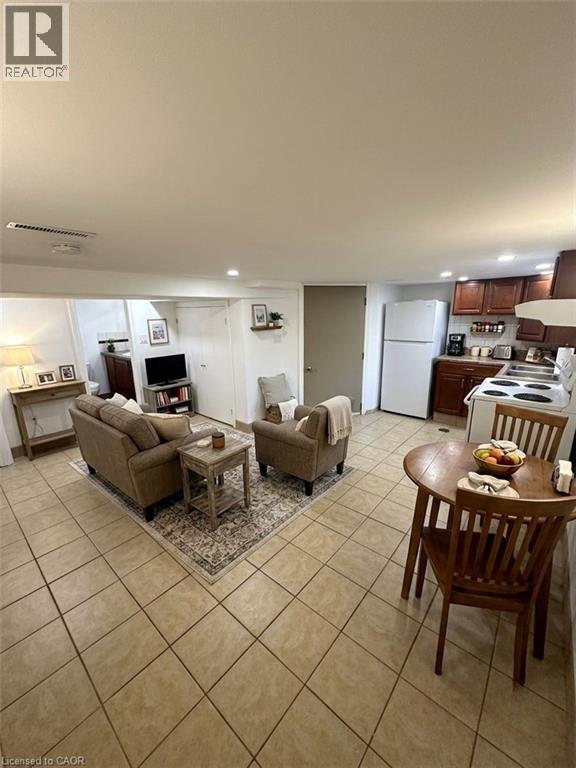 98 Limeridge Road E Unit# Lower Level, Hamilton, Ontario  L9A 2S3 - Photo 3 - 40837950