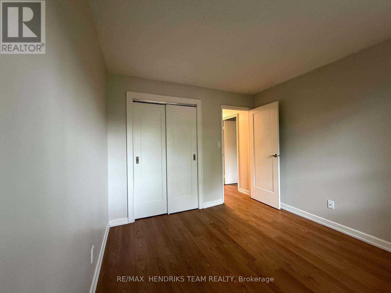 210 - 234 Oakdale Avenue, St. Catharines, Ontario  L2P 2K6 - Photo 8 - X13657776