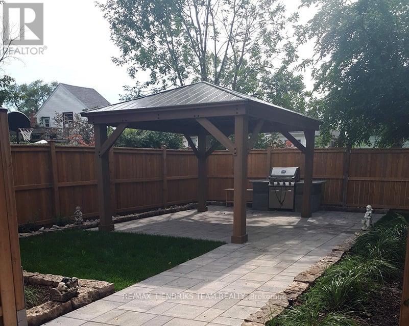 201 - 234 Oakdale Avenue, St. Catharines, Ontario  L2P 2K6 - Photo 13 - X13657820