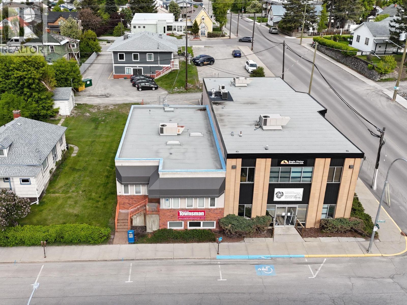 42 12th Avenue S, Cranbrook, British Columbia  V1C 2R7 - Photo 3 - 10397225