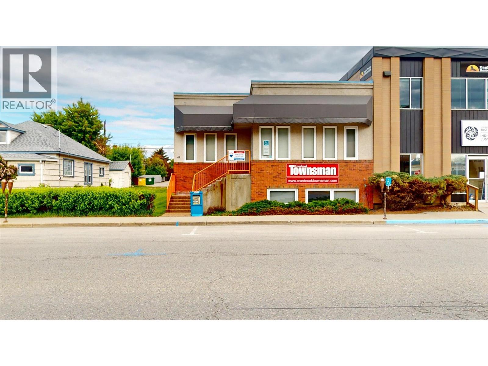 42 12th Avenue S, Cranbrook, British Columbia  V1C 2R7 - Photo 2 - 10397225