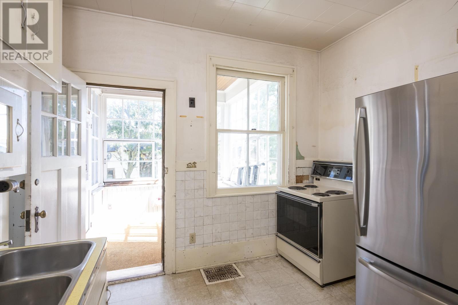 42 Gordon Ave, Thunder Bay, Ontario  P7E 4T2 - Photo 17 - TB2602304