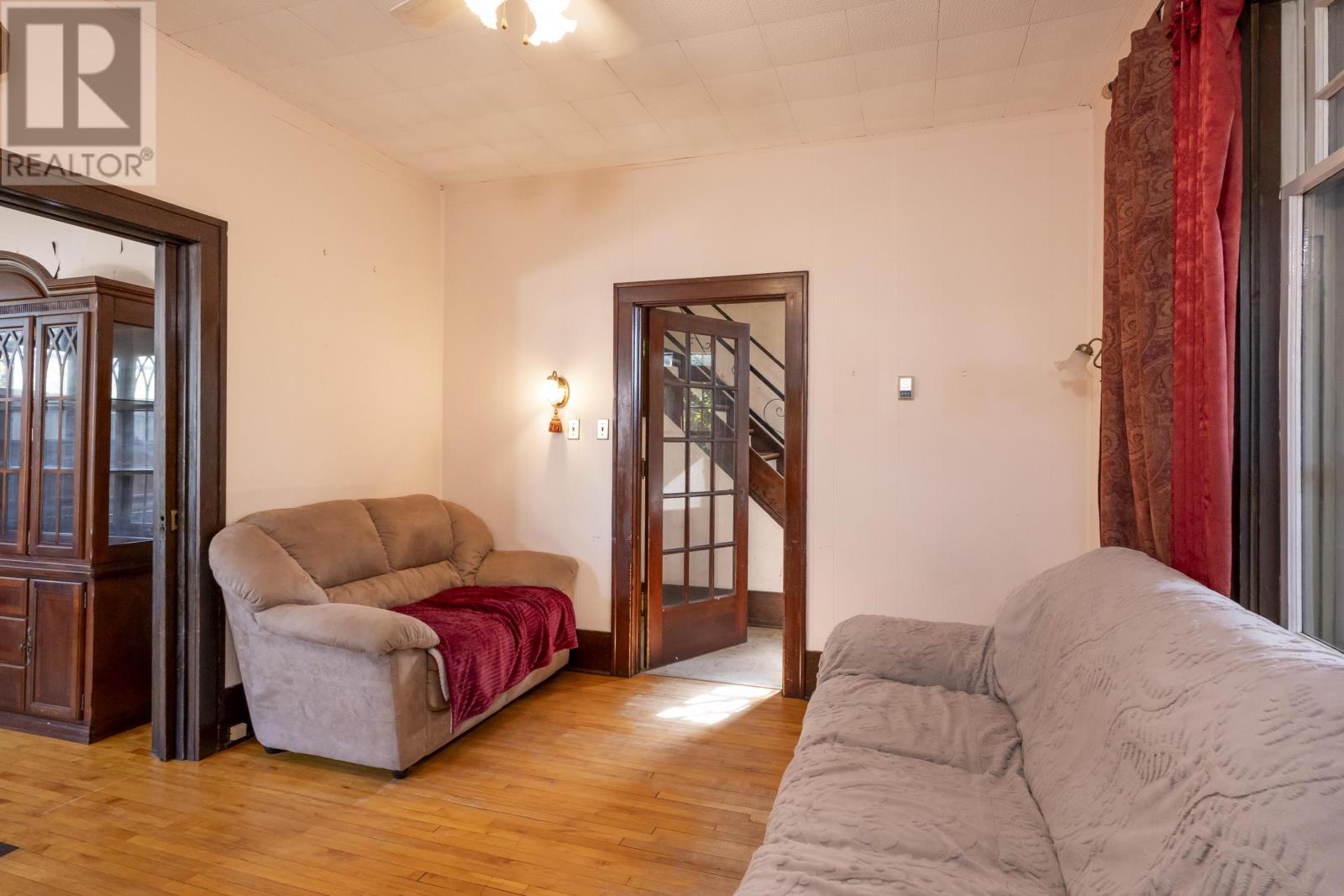 42 Gordon Ave, Thunder Bay, Ontario  P7E 4T2 - Photo 3 - TB2602304