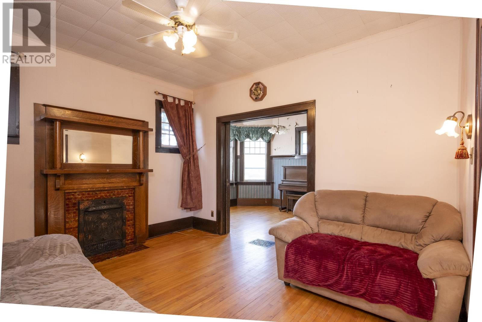 42 Gordon Ave, Thunder Bay, Ontario  P7E 4T2 - Photo 9 - TB2602304