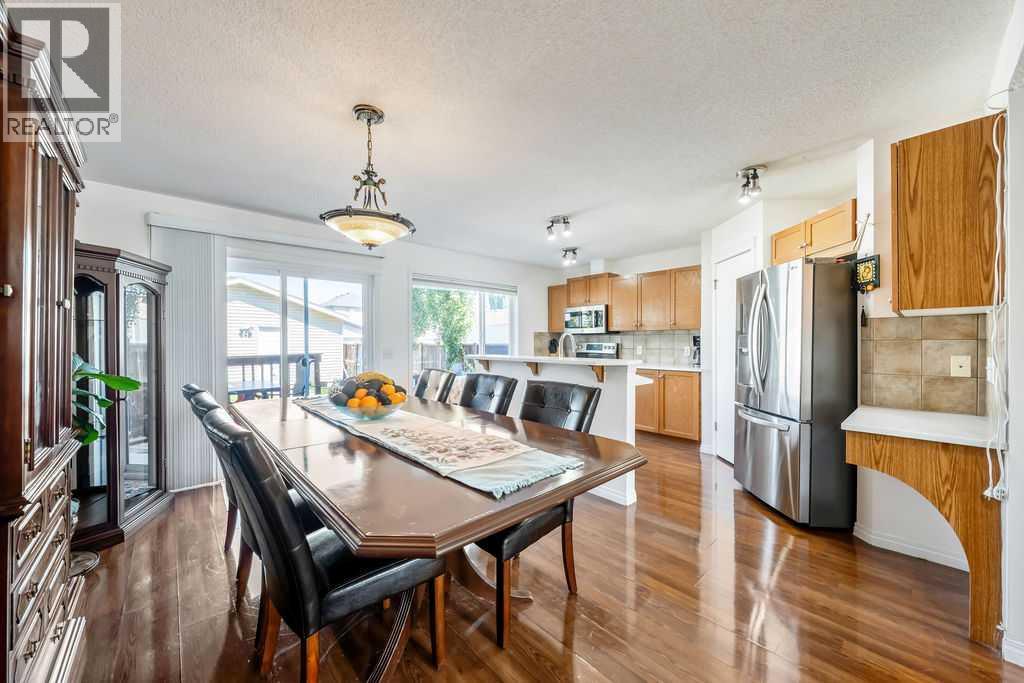 455 Prestwick Circle SE, Calgary, Alberta  T2Z 4P6 - Photo 11 - A2334763
