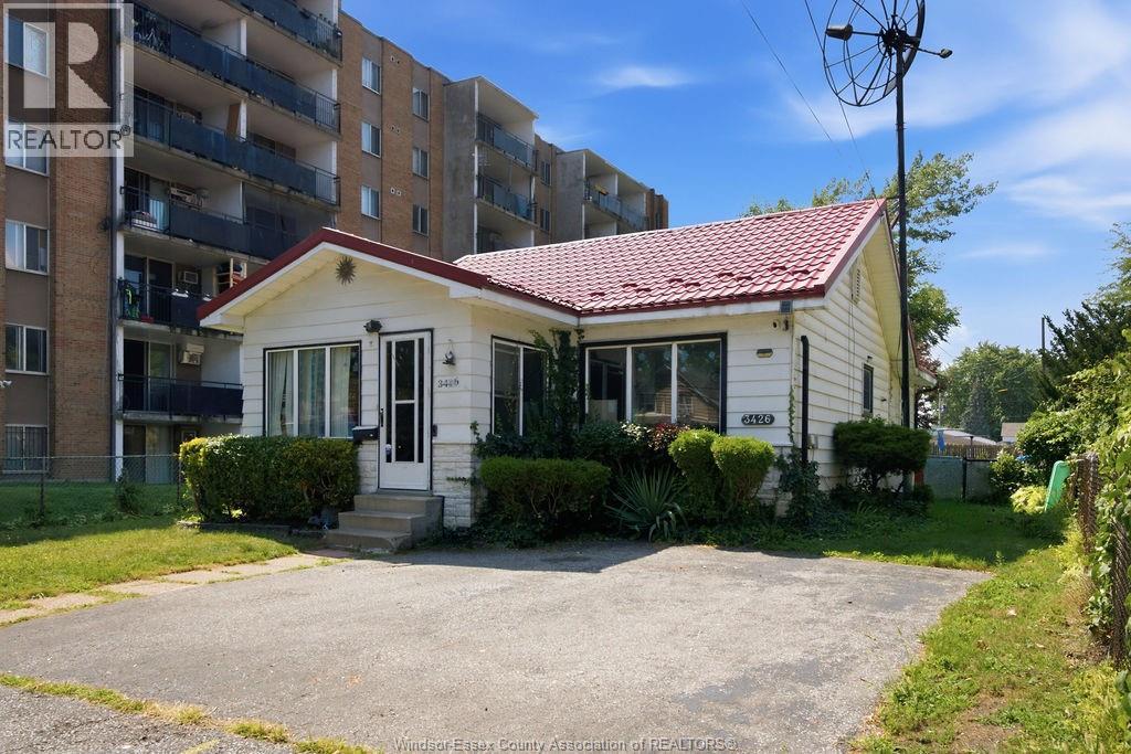 3426 Peter Street, Windsor, Ontario  N9C 1J3 - Photo 2 - 26019312