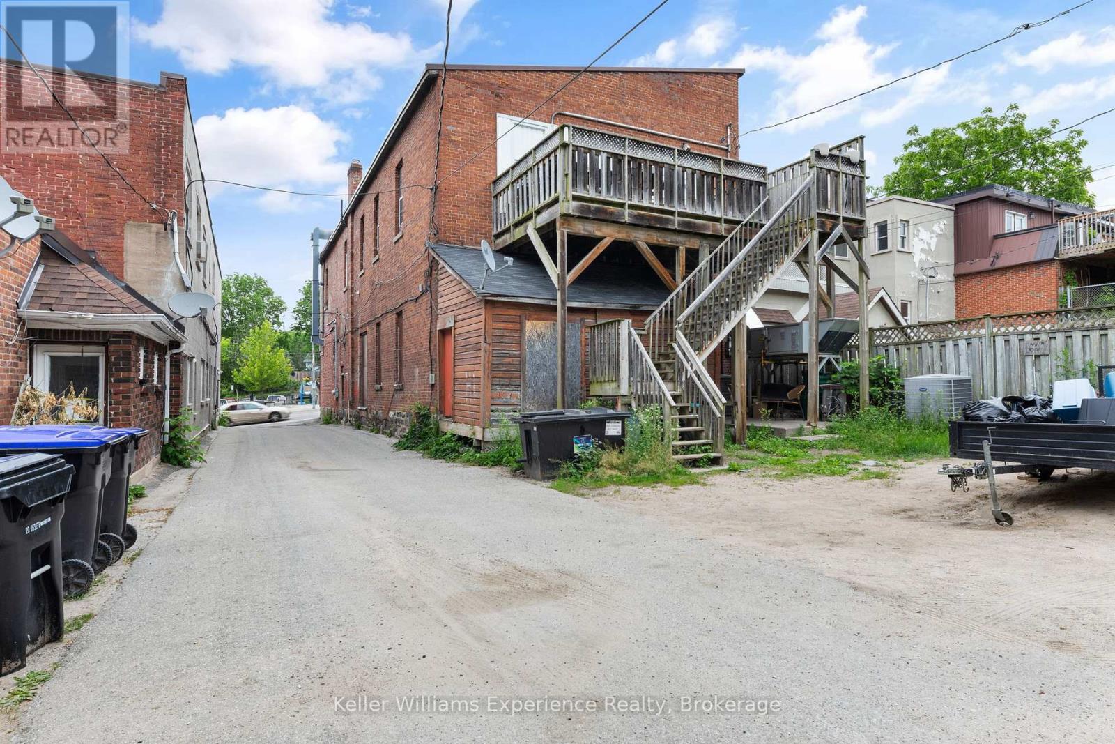 70 Main Street, Penetanguishene, Ontario  L9M 1T4 - Photo 15 - S13657786