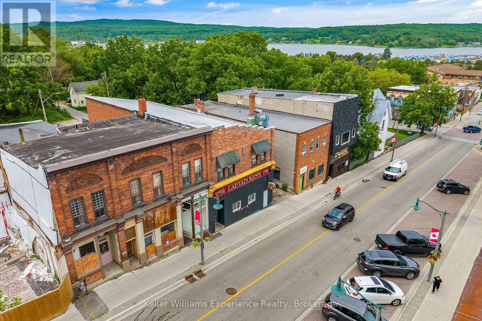 70 Main Street, Penetanguishene, Ontario  L9M 1T4 - Photo 2 - S13657786