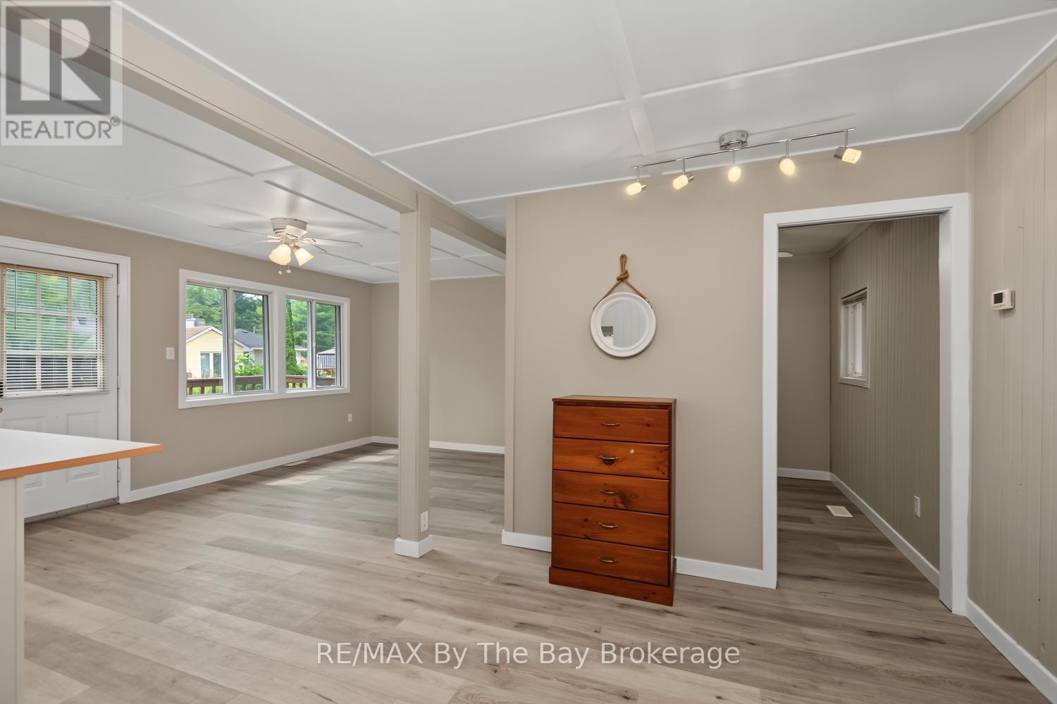 50 Balsam Street, Tiny, Ontario  L0L 1P1 - Photo 10 - S13657848