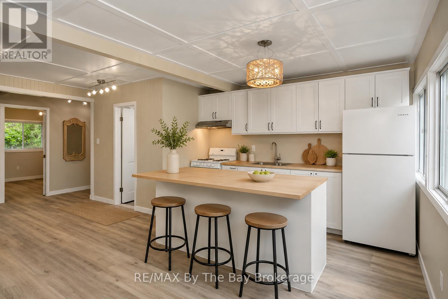 50 Balsam Street, Tiny, Ontario  L0L 1P1 - Photo 5 - S13657848