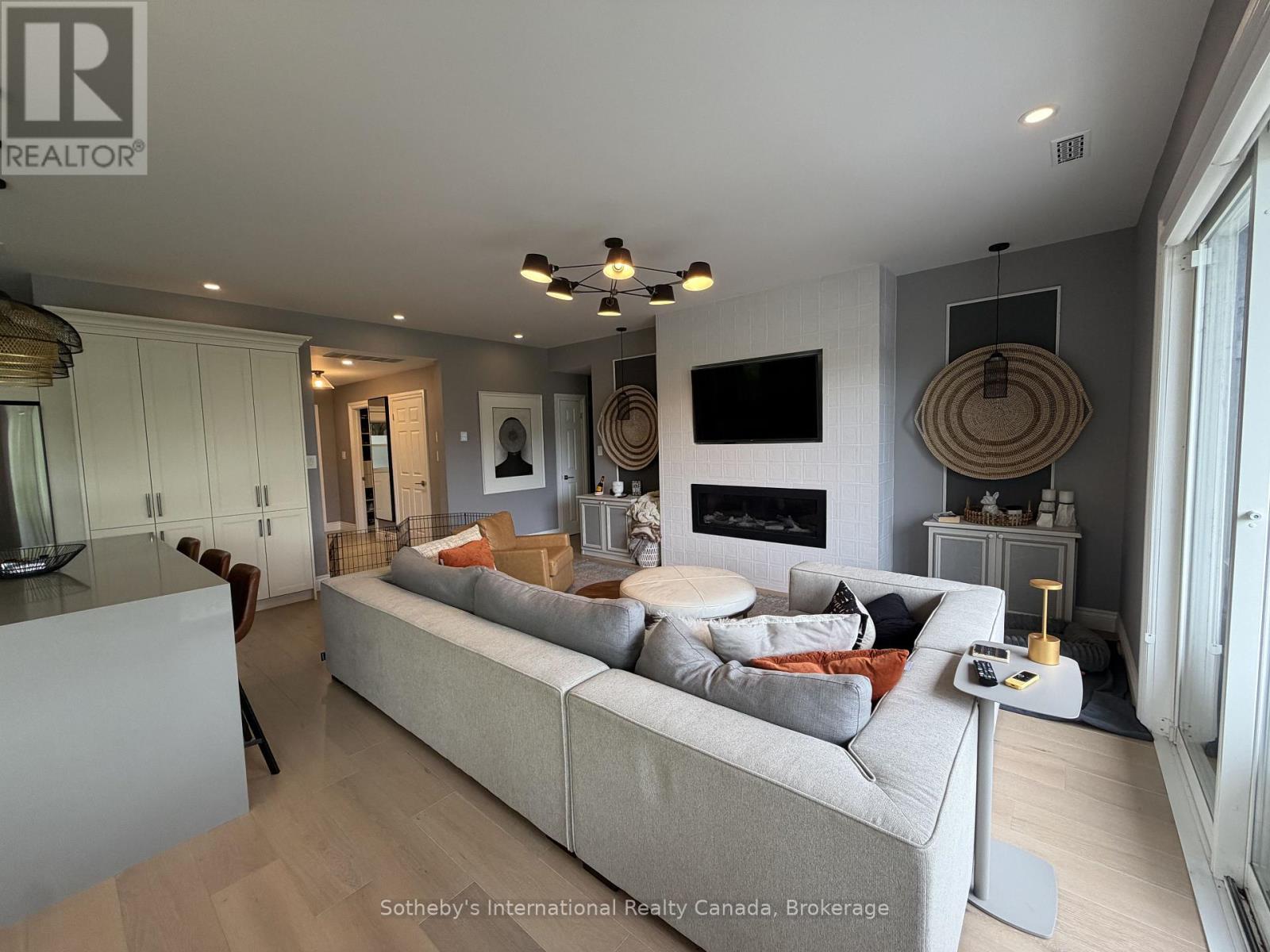 658 Johnston Park Avenue, Collingwood, Ontario  L9Y 5C7 - Photo 6 - S13657888