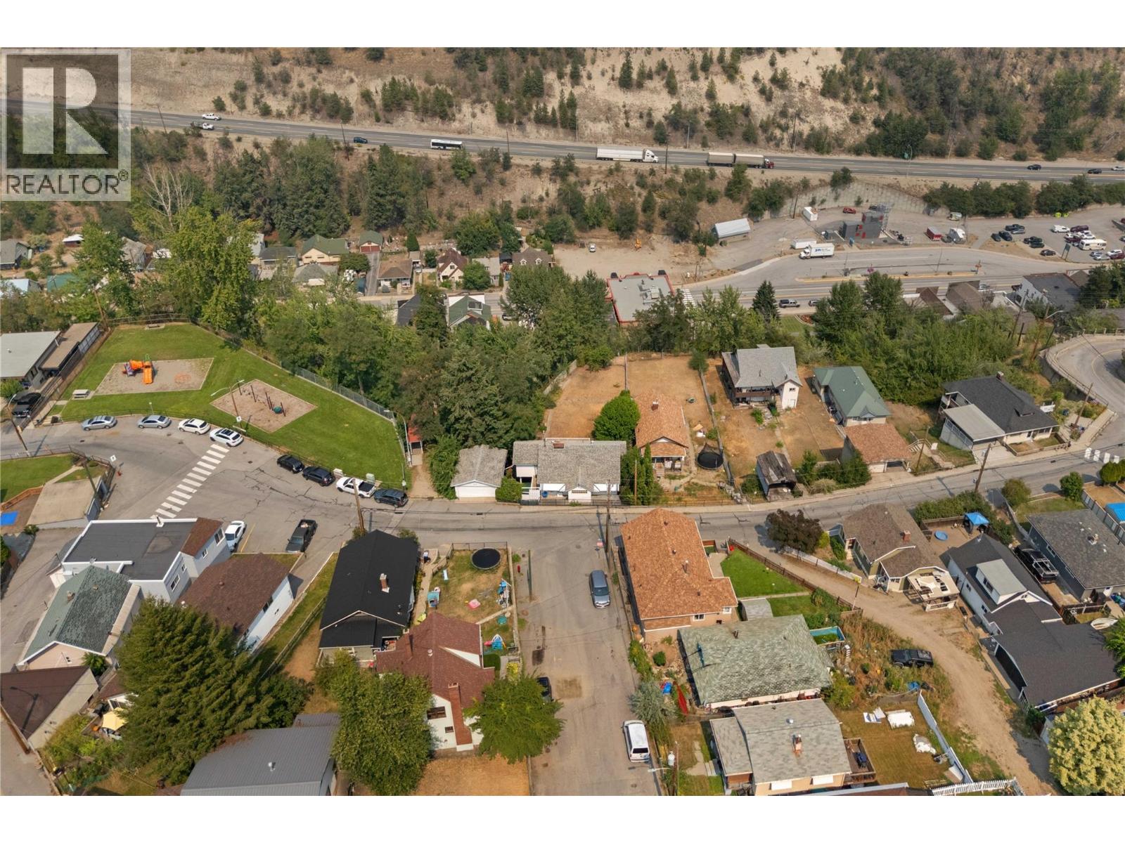 597 Binns Street, Trail, British Columbia  V1R 3L3 - Photo 49 - 10397271
