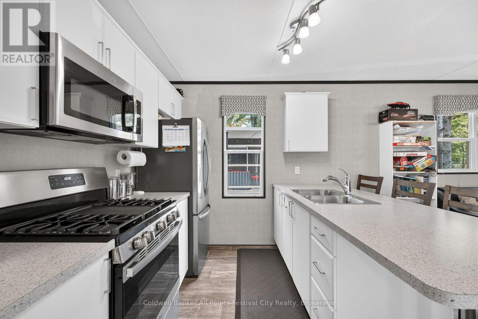 B160 - 13 Southline Avenue, Huron-Kinloss, Ontario  N0G 0E1 - Photo 12 - X13657778