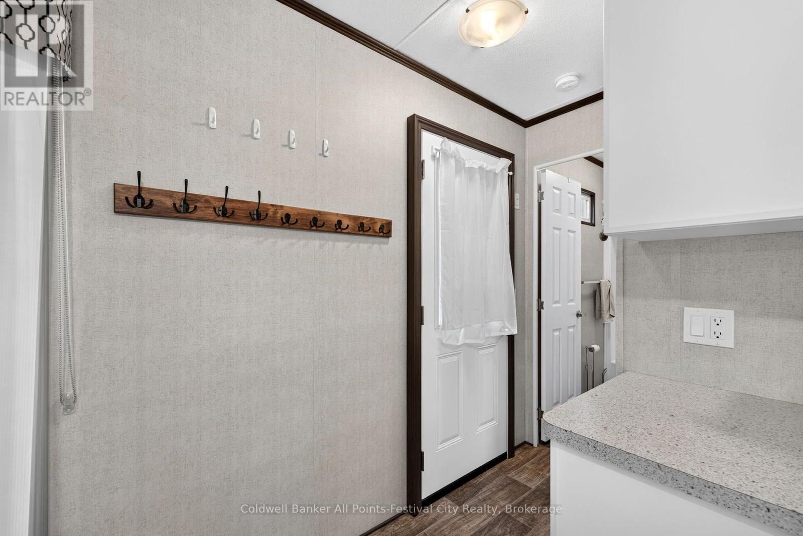 B160 - 13 Southline Avenue, Huron-Kinloss, Ontario  N0G 0E1 - Photo 5 - X13657778
