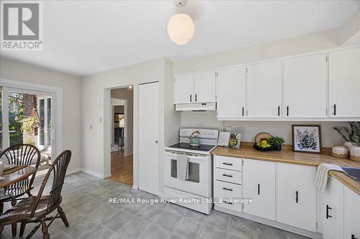 671 Greenbriar Drive, Oshawa, Ontario  L1G 7J5 - Photo 16 - E13657882