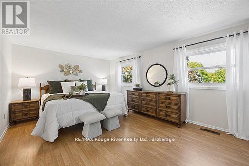 671 Greenbriar Drive, Oshawa, Ontario  L1G 7J5 - Photo 18 - E13657882