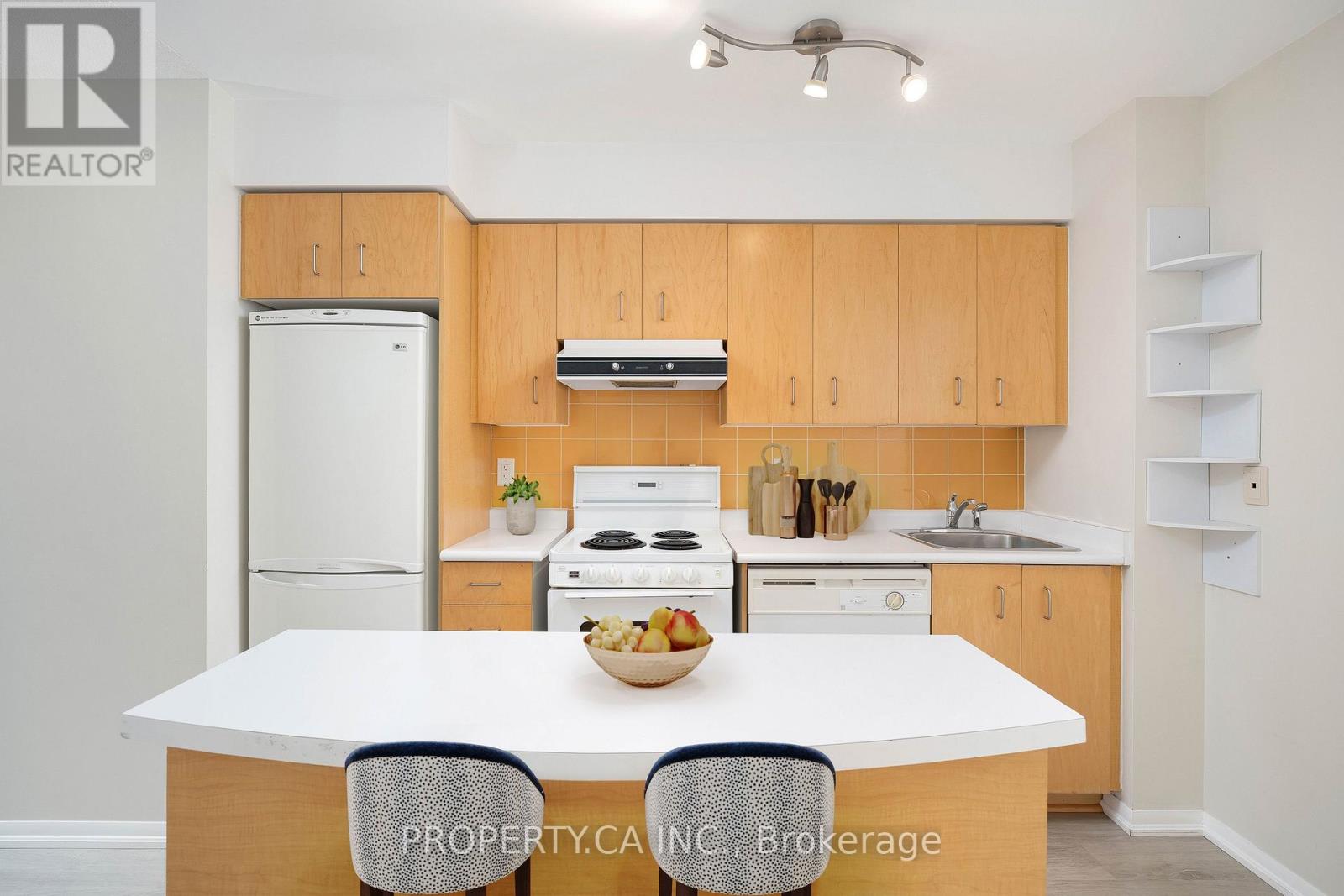622 - 219 Fort York Boulevard, Toronto, Ontario M5V 1B1 - Photo 6 - C13657812