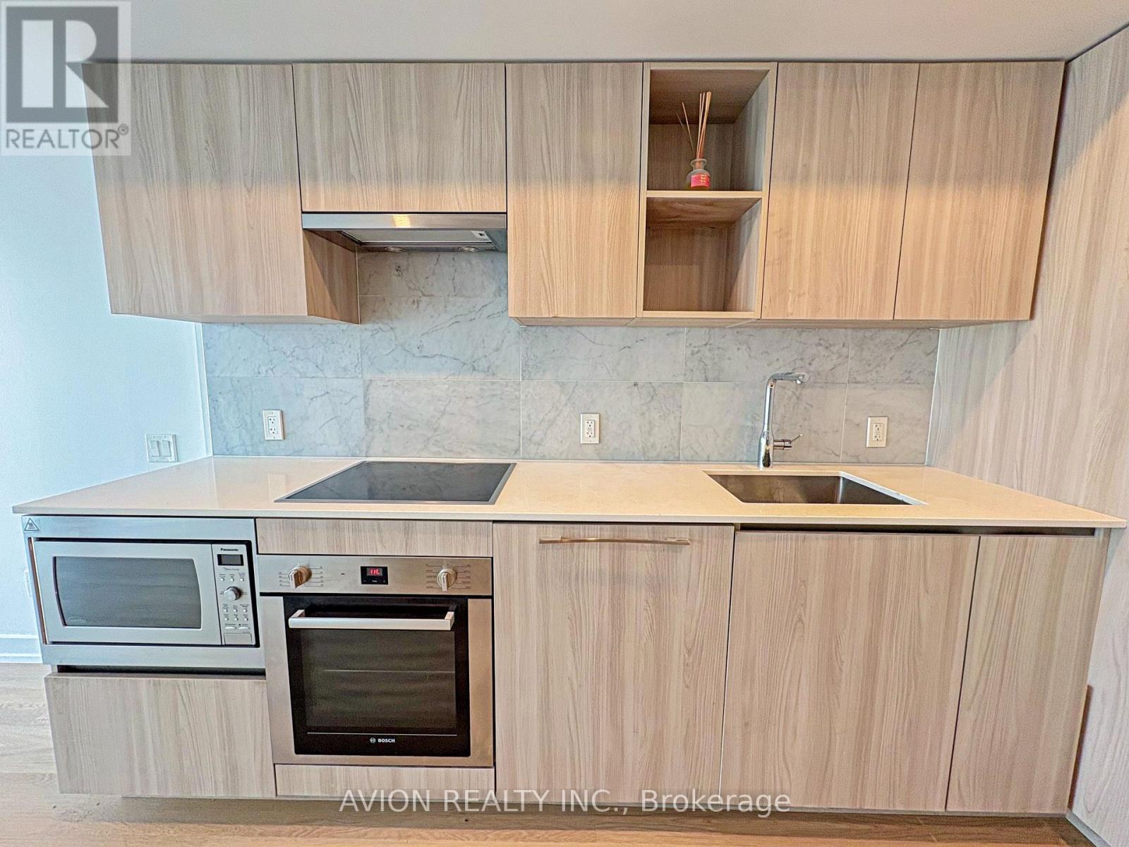 1609 - 19 Bathurst Street, Toronto, Ontario  M6A 2E1 - Photo 6 - C13657814