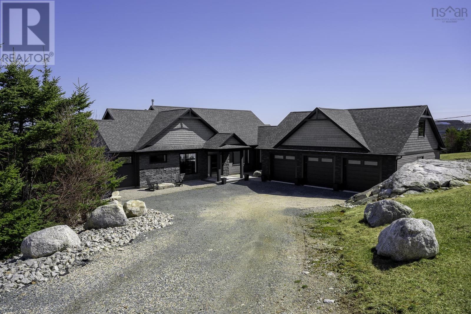 520 Ketch Harbour Road, Bear Cove, Nova Scotia  B3V 1P8 - Photo 3 - 202607061