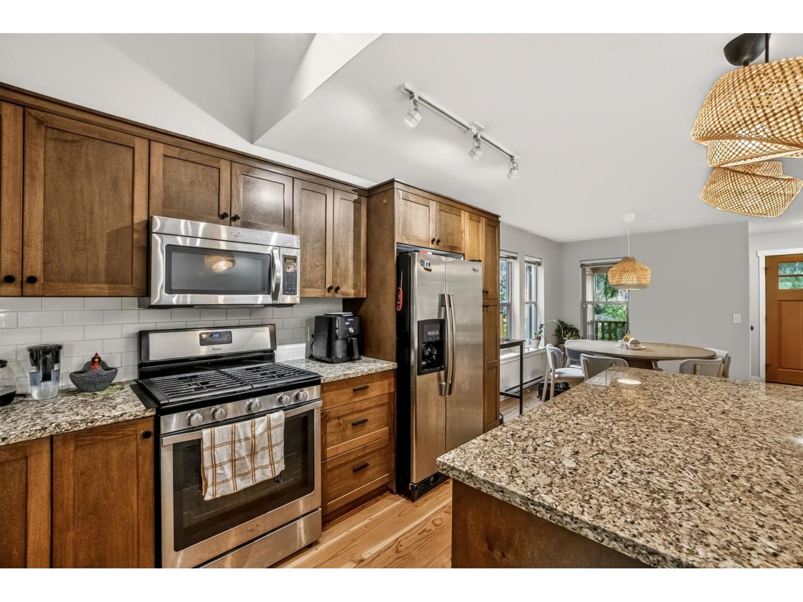 1812 Ravenwood Trail, Cultus Lake South, Lindell Beach, British Columbia  V2R 0E1 - Photo 9 - R3153415