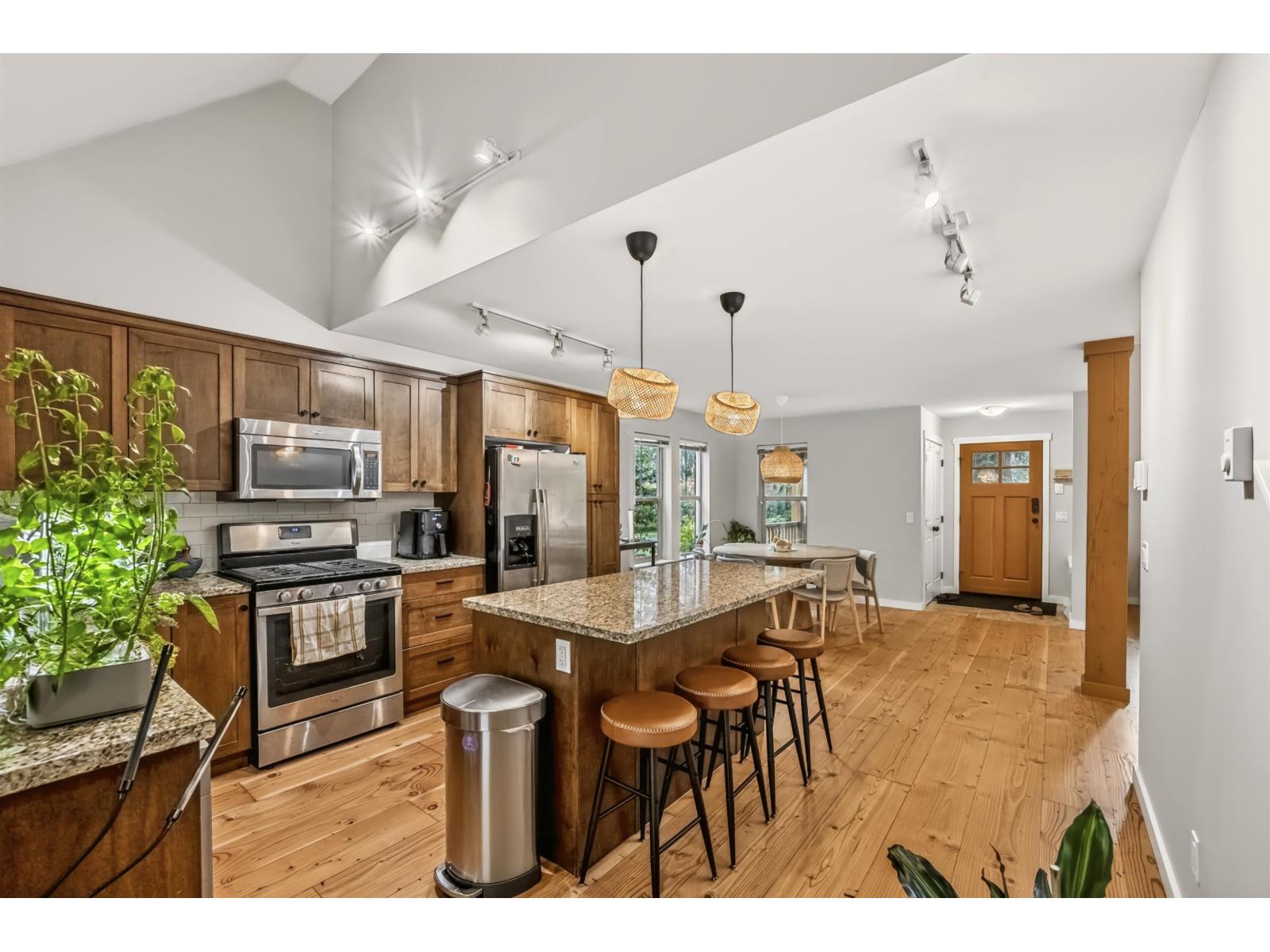 1812 Ravenwood Trail, Cultus Lake South, Lindell Beach, British Columbia  V2R 0E1 - Photo 5 - R3153415