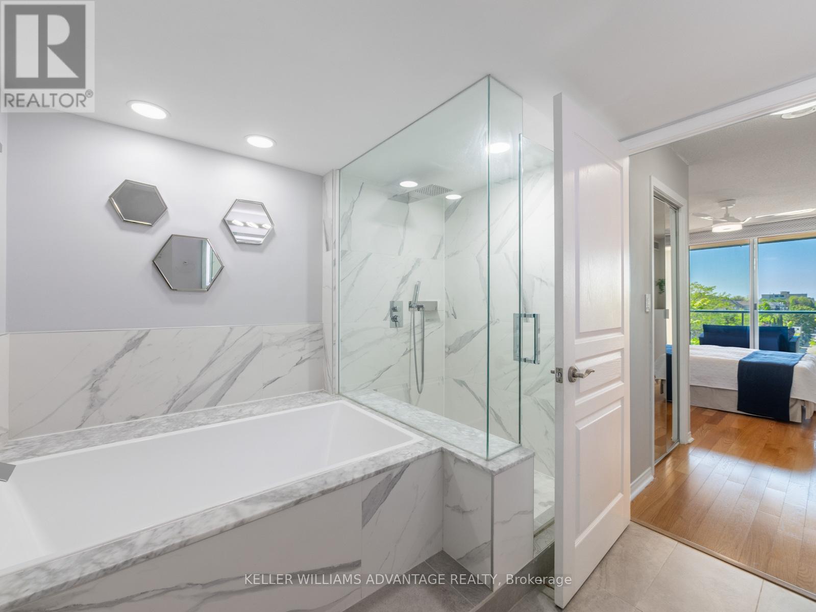 424 - 1733 Queen Street E, Toronto, Ontario  M4L 6S9 - Photo 23 - E13657868