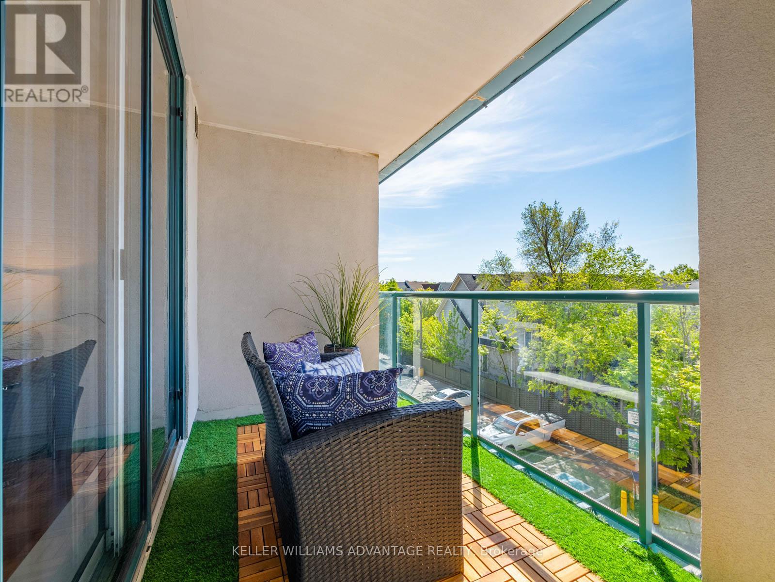 424 - 1733 Queen Street E, Toronto, Ontario  M4L 6S9 - Photo 28 - E13657868