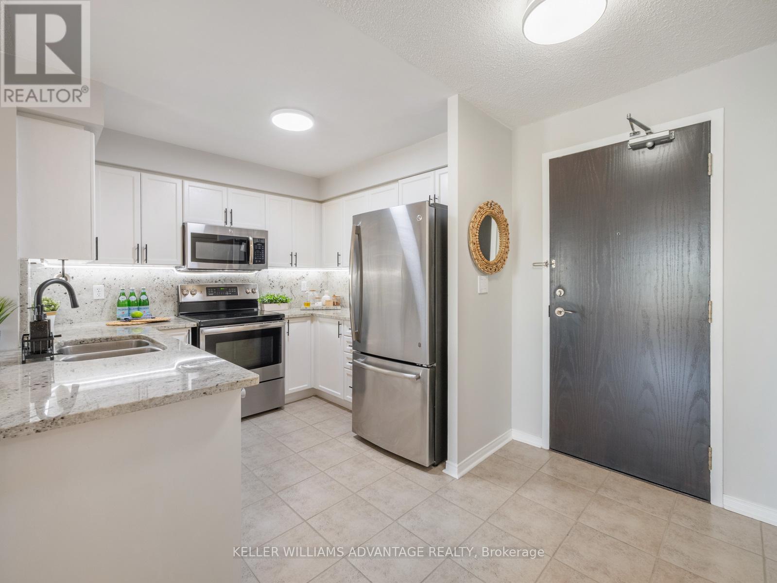 424 - 1733 Queen Street E, Toronto, Ontario  M4L 6S9 - Photo 9 - E13657868