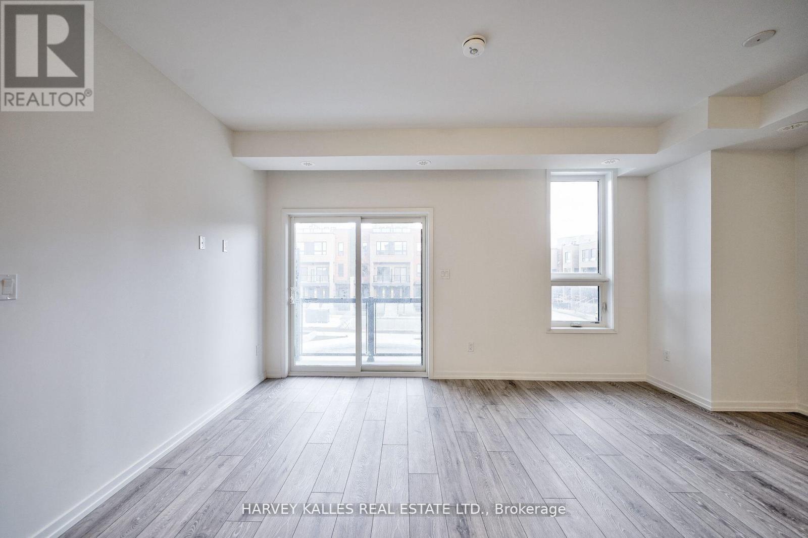 21 - 17 Lytham Green Circle, Newmarket, Ontario L3Y 0H4 - Photo 12 - N13657774