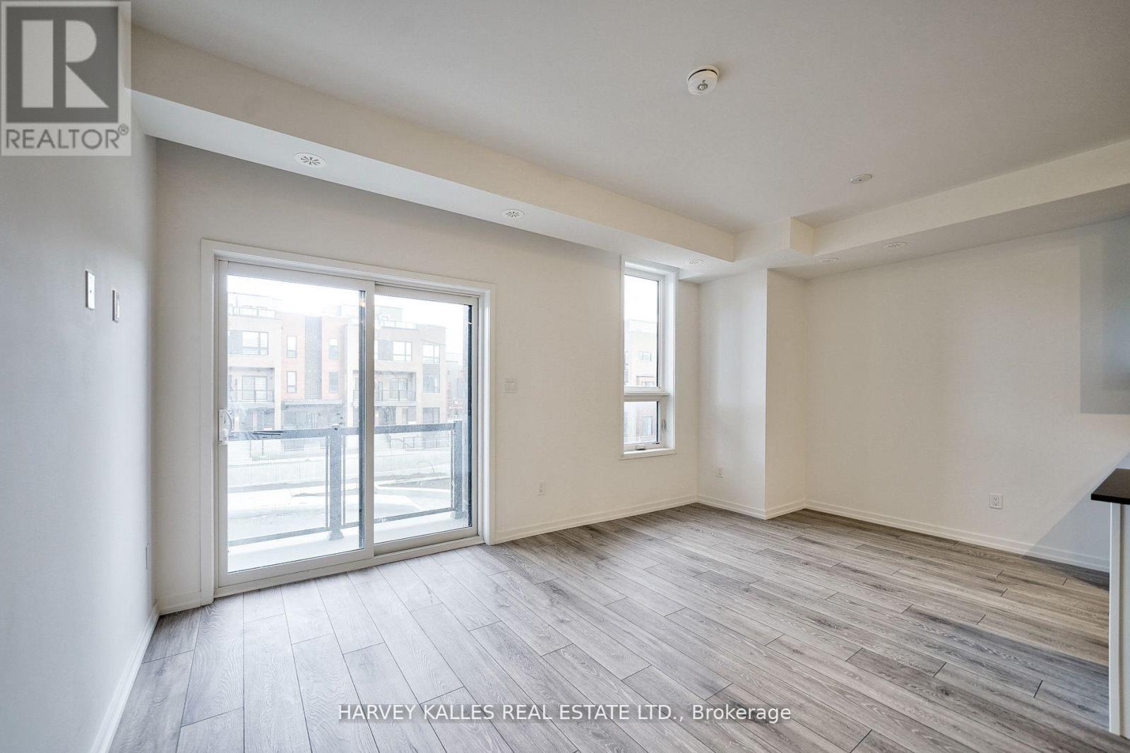 21 - 17 Lytham Green Circle, Newmarket, Ontario L3Y 0H4 - Photo 13 - N13657774