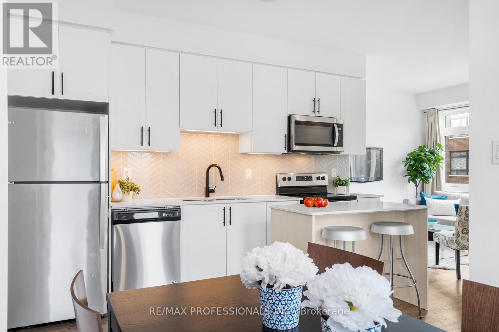1 Lochlin Street, Vaughan, Ontario  L4L 0M1 - Photo 10 - N13657788