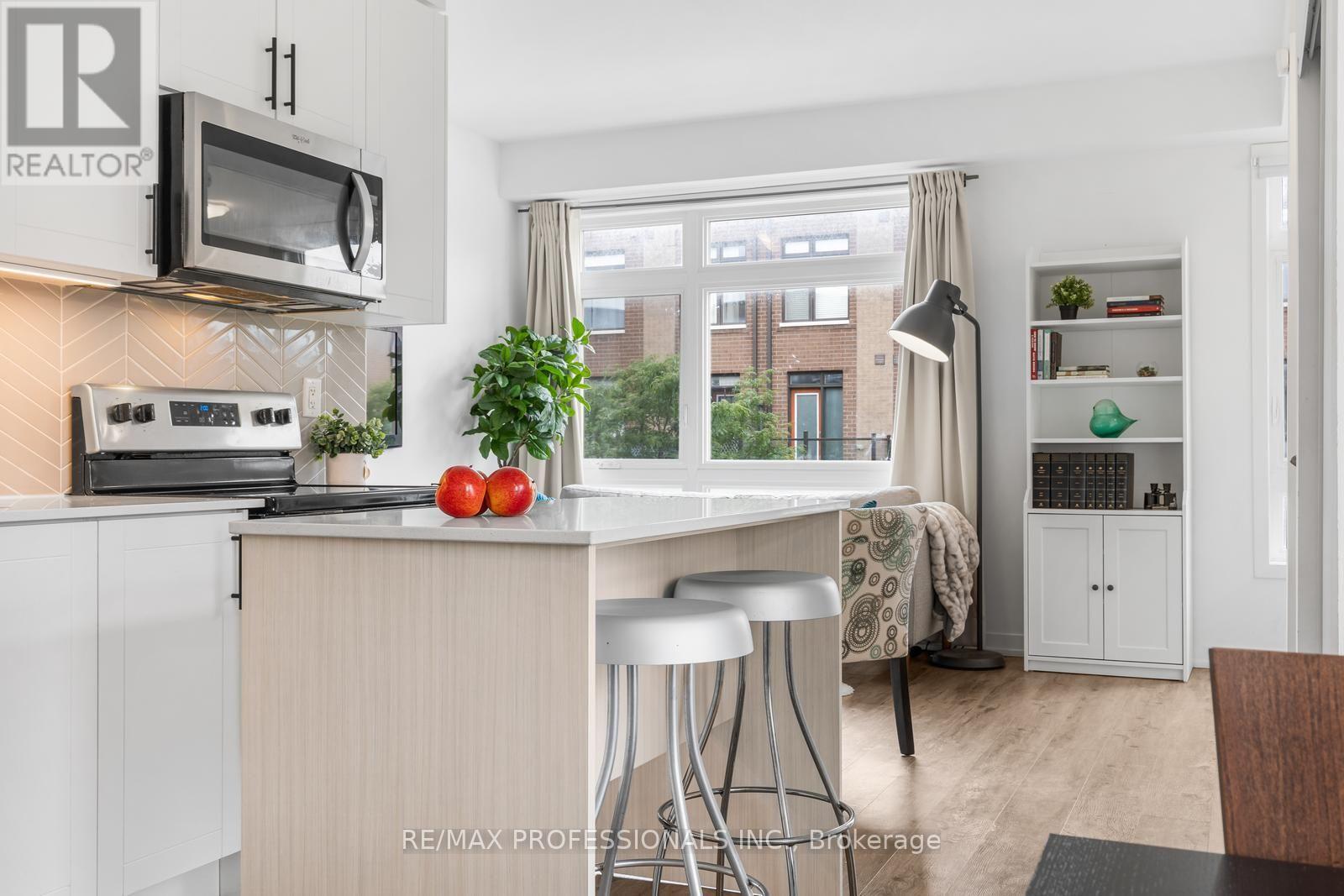 1 Lochlin Street, Vaughan, Ontario  L4L 0M1 - Photo 11 - N13657788