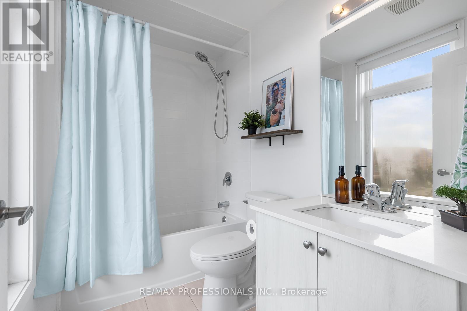 1 Lochlin Street, Vaughan, Ontario  L4L 0M1 - Photo 21 - N13657788