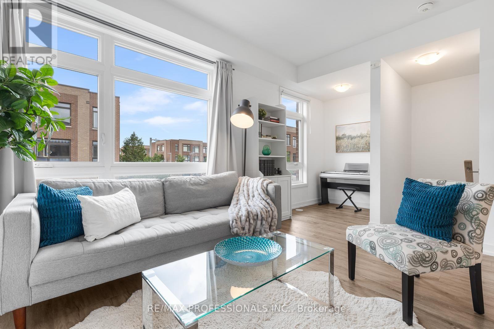 1 Lochlin Street, Vaughan, Ontario  L4L 0M1 - Photo 3 - N13657788