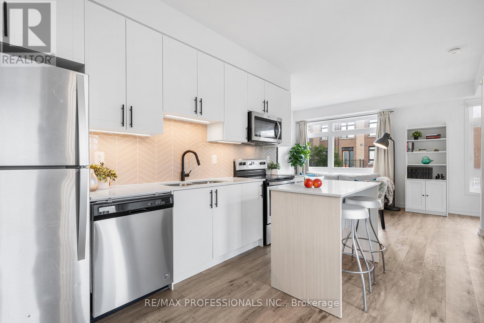 1 Lochlin Street, Vaughan, Ontario  L4L 0M1 - Photo 9 - N13657788