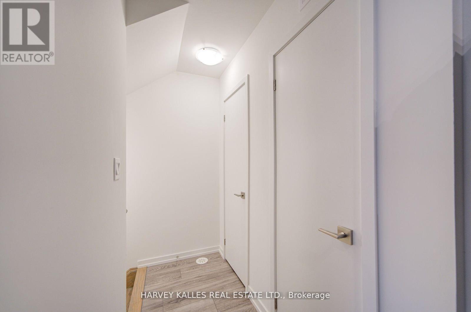 28 - 18 Lytham Green Circle, Newmarket, Ontario L3Y 0H4 - Photo 17 - N13657794