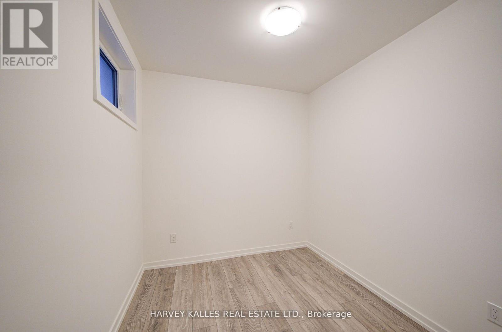28 - 18 Lytham Green Circle, Newmarket, Ontario L3Y 0H4 - Photo 20 - N13657794