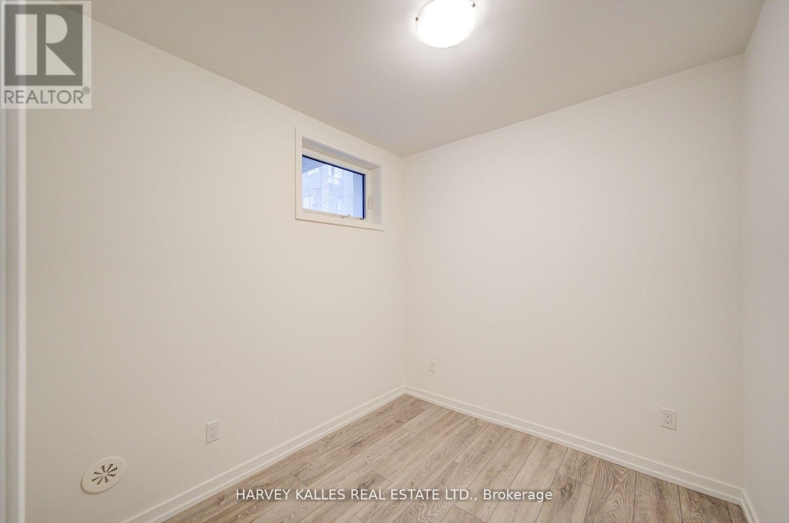 28 - 18 Lytham Green Circle, Newmarket, Ontario L3Y 0H4 - Photo 21 - N13657794
