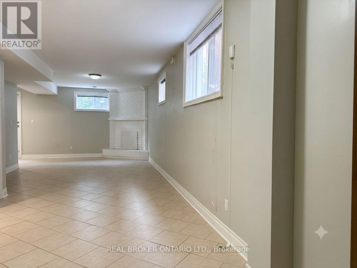 Lower - 5 Twinberry Crescent, Vaughan, Ontario  L4L 3X5 - Photo 10 - N13657808